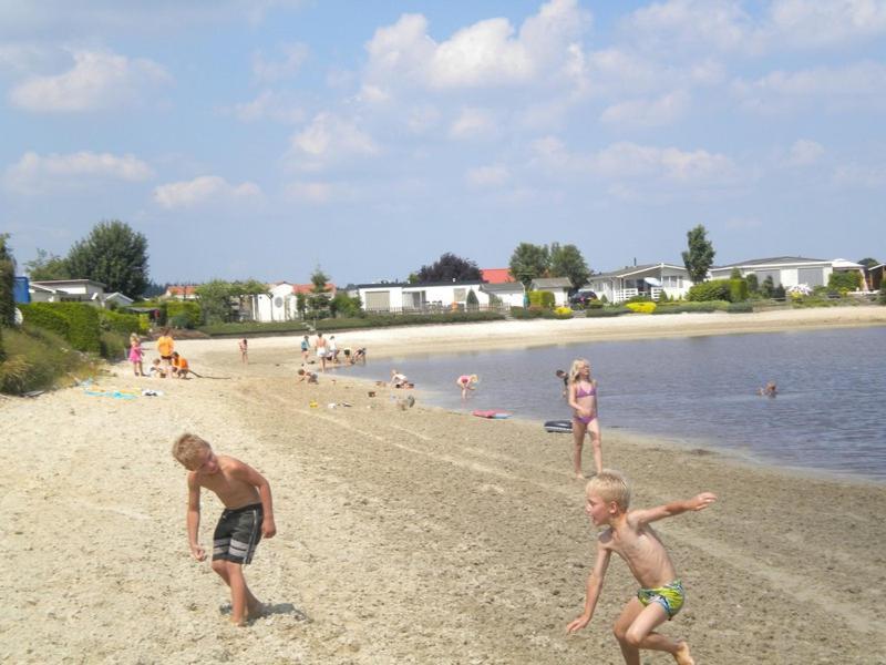 Mulder'S Vakantiehuis, Jaarplaats 108 Op Recreatiepark De Tien Heugten 슌로 외부 사진